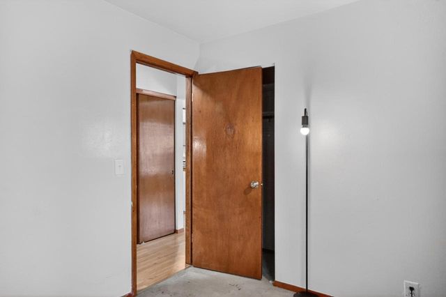 9043 N 86th STREET, Milwaukee, WI 53224