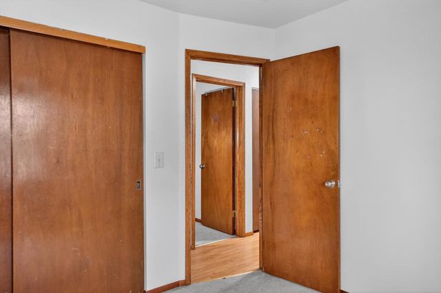 9043 N 86th STREET, Milwaukee, WI 53224