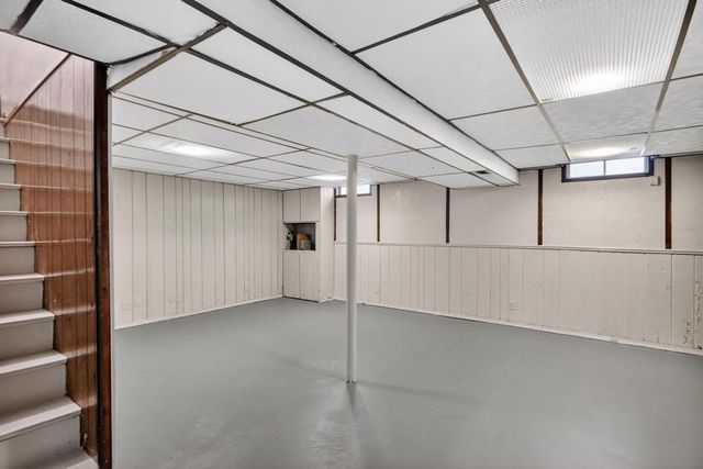 9043 N 86th STREET, Milwaukee, WI 53224