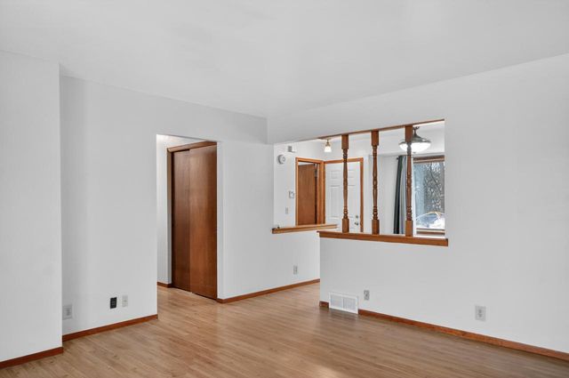 9043 N 86th STREET, Milwaukee, WI 53224