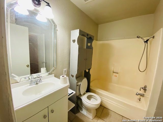 7135 Glen Ter Apt 2, San Antonio, TX 78239