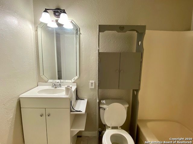 7135 Glen Ter Apt 2, San Antonio, TX 78239