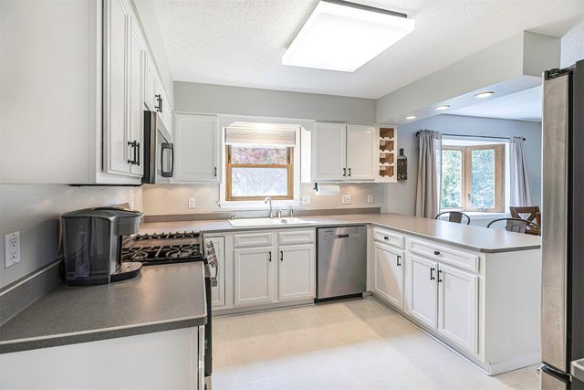 4218 AMHERST Road, Erie, PA 16506