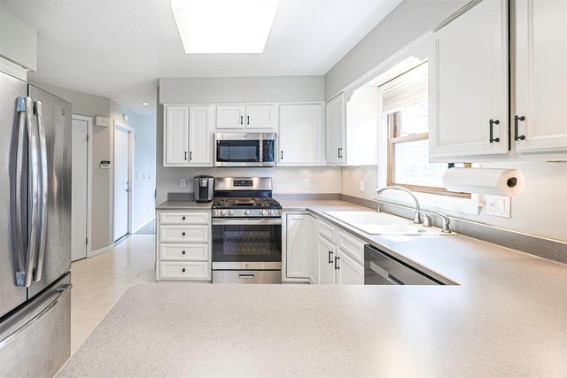 4218 AMHERST Road, Erie, PA 16506