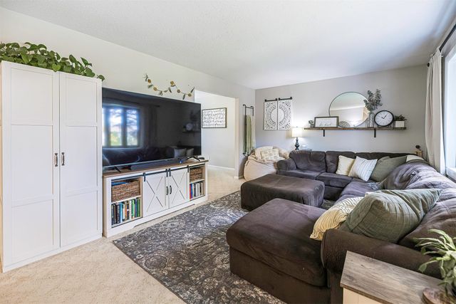 4218 AMHERST Road, Erie, PA 16506