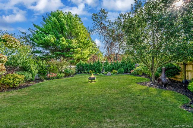 360 Woodside Avenue, Bellport, NY 11713