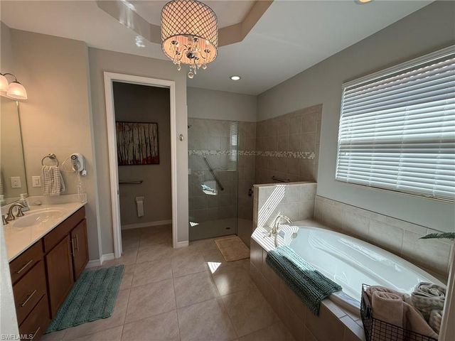 3916 King Edwards ST, Fort Myers, FL 33916