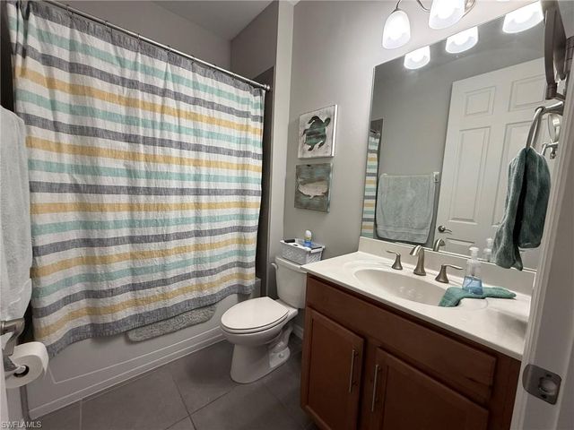 3916 King Edwards ST, Fort Myers, FL 33916