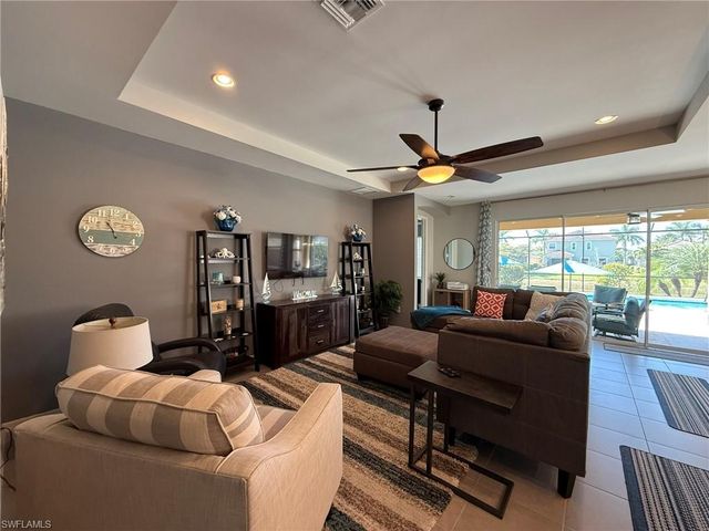 3916 King Edwards ST, Fort Myers, FL 33916