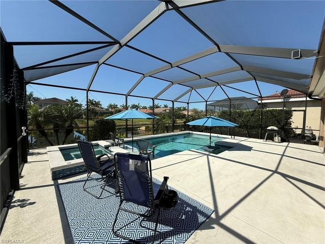 3916 King Edwards ST, Fort Myers, FL 33916