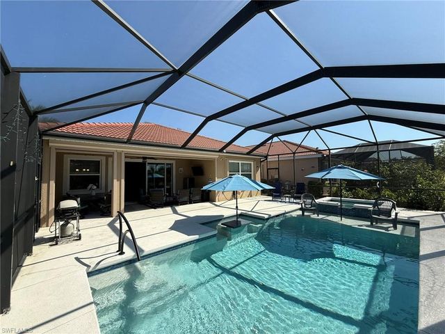 3916 King Edwards ST, Fort Myers, FL 33916