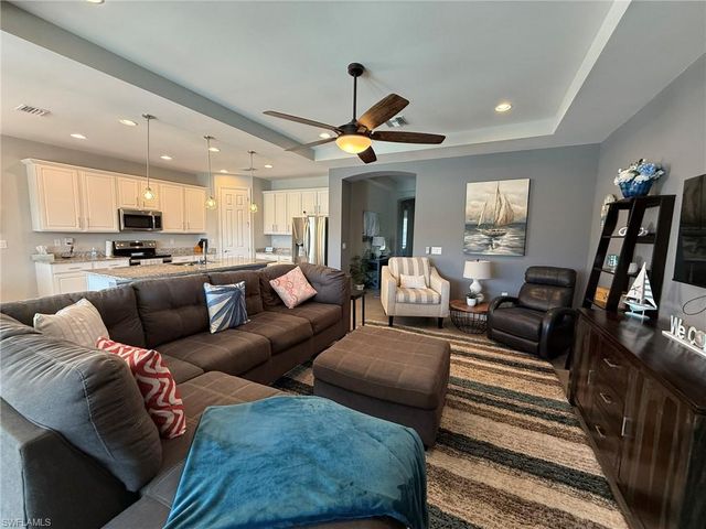 3916 King Edwards ST, Fort Myers, FL 33916