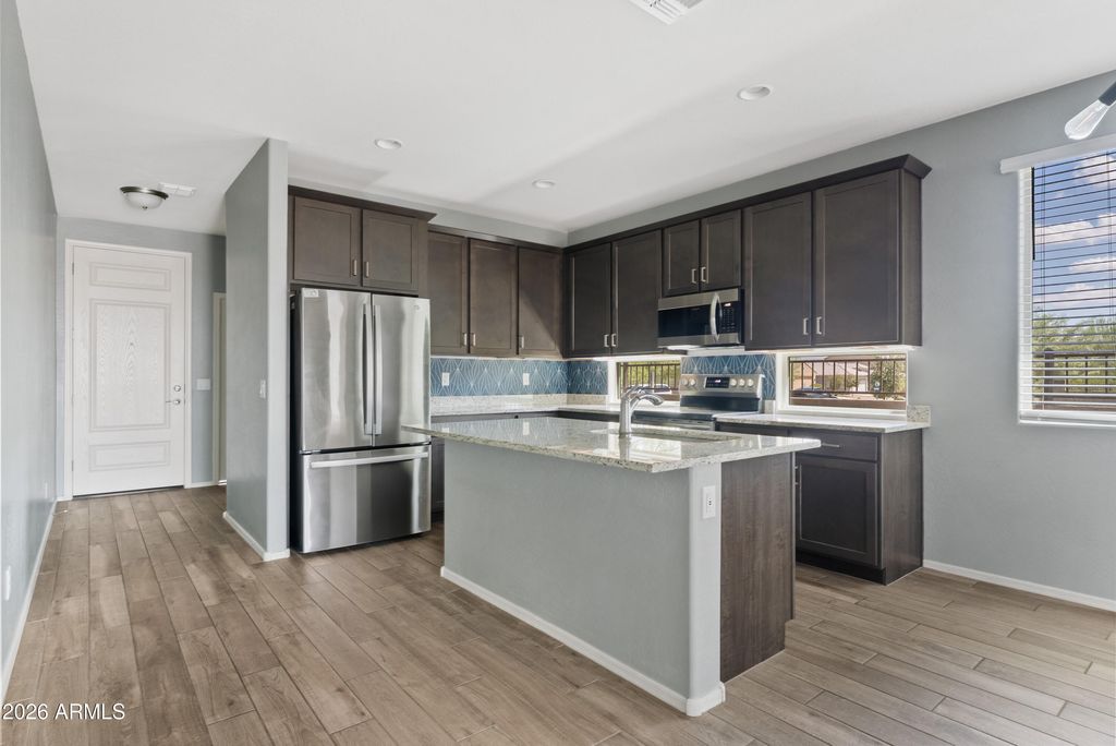 17623 W COUNTRY CLUB Terrace, Surprise, AZ 85387 — photo 5