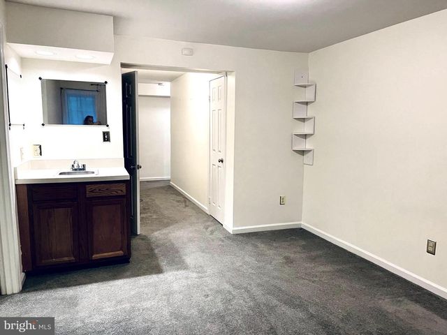 1814 DUFFIELD LN, Alexandria, VA 22307