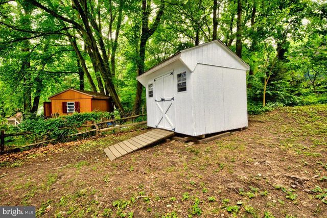 342 SHERRY LN, Coatesville, PA 19320