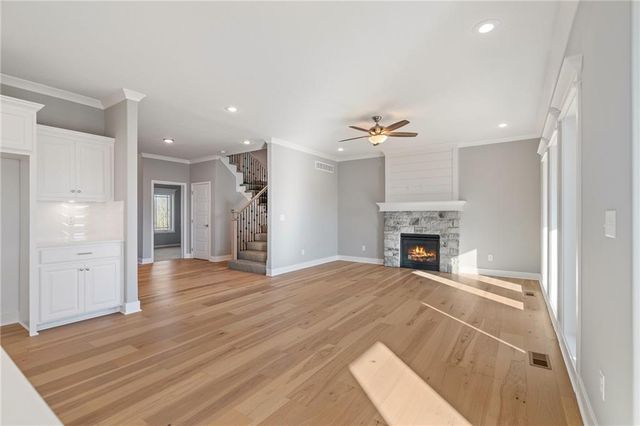 7009 NE 103rd Street, Kansas City, MO 64156