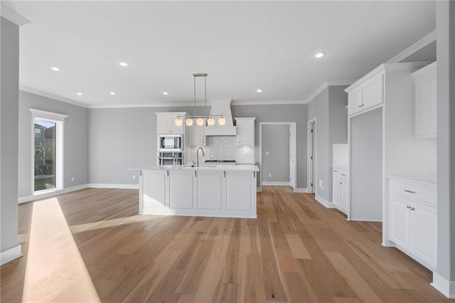 7009 NE 103rd Street, Kansas City, MO 64156