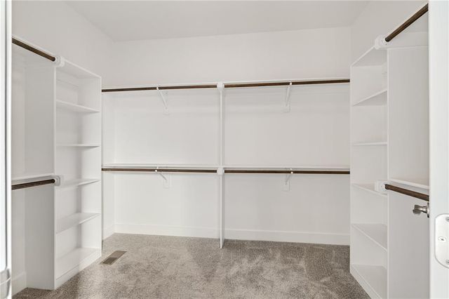 7009 NE 103rd Street, Kansas City, MO 64156