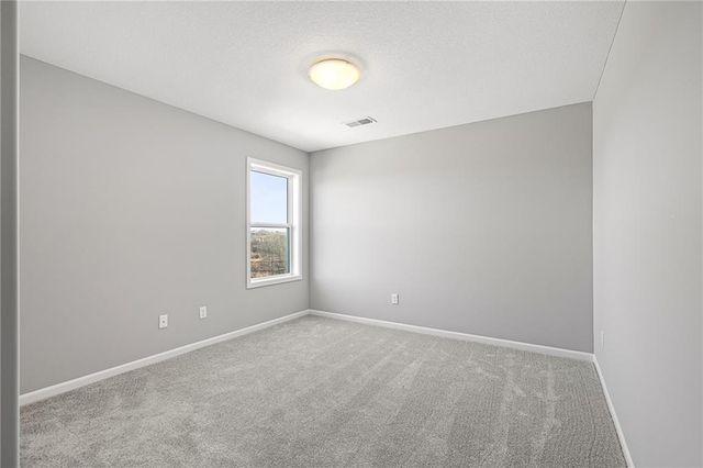 7009 NE 103rd Street, Kansas City, MO 64156