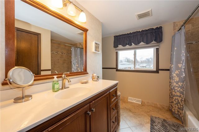 188 Paradise Lane, Tonawanda, NY 14150