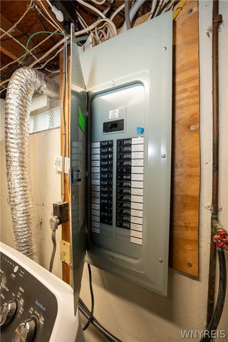 188 Paradise Lane, Tonawanda, NY 14150