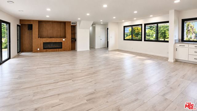 5308 Blanco Avenue, Woodland Hills, CA 91367