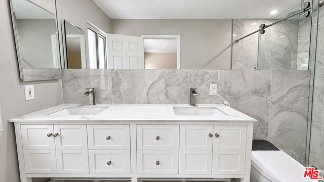 5308 Blanco Avenue, Woodland Hills, CA 91367