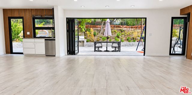 5308 Blanco Avenue, Woodland Hills, CA 91367