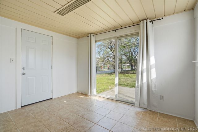 1403 E 49th Place, Tulsa, OK 74105