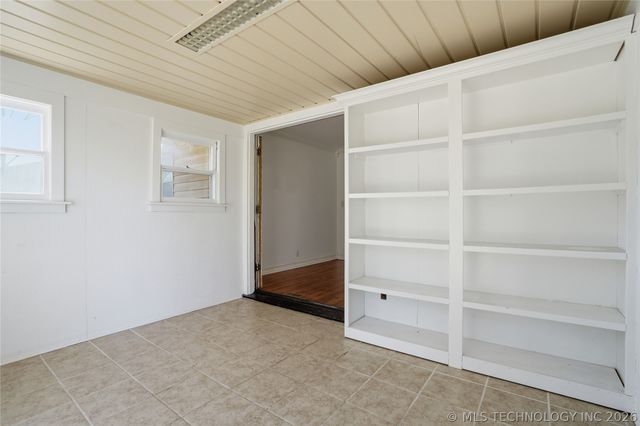 1403 E 49th Place, Tulsa, OK 74105