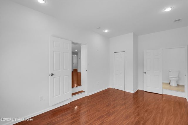 5334 Buckner Ave, Louisville, KY 40214