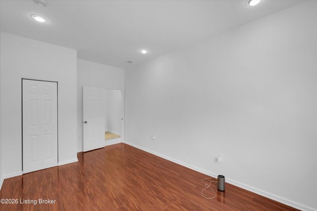 5334 Buckner Ave, Louisville, KY 40214