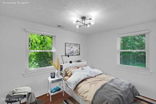 5334 Buckner Ave, Louisville, KY 40214