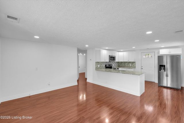 5334 Buckner Ave, Louisville, KY 40214