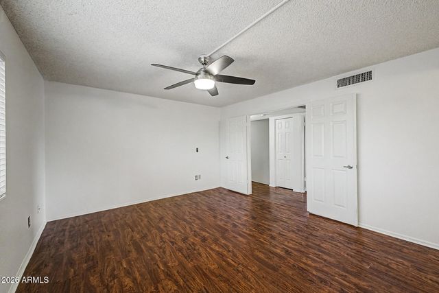 5816 W CROCUS Drive, Glendale, AZ 85306