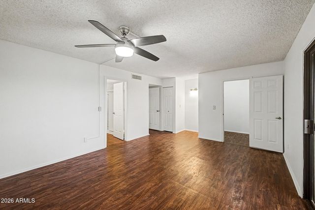 5816 W CROCUS Drive, Glendale, AZ 85306