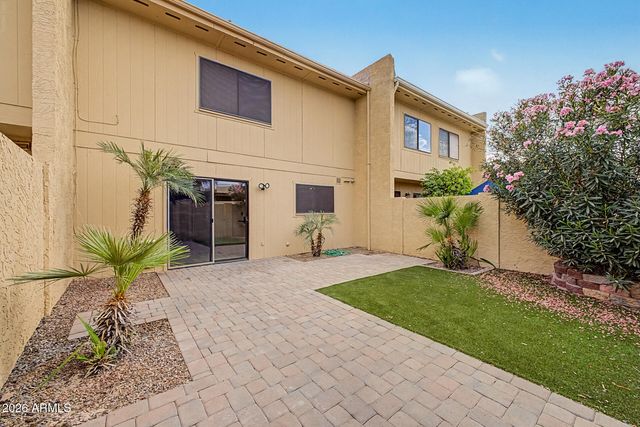5816 W CROCUS Drive, Glendale, AZ 85306
