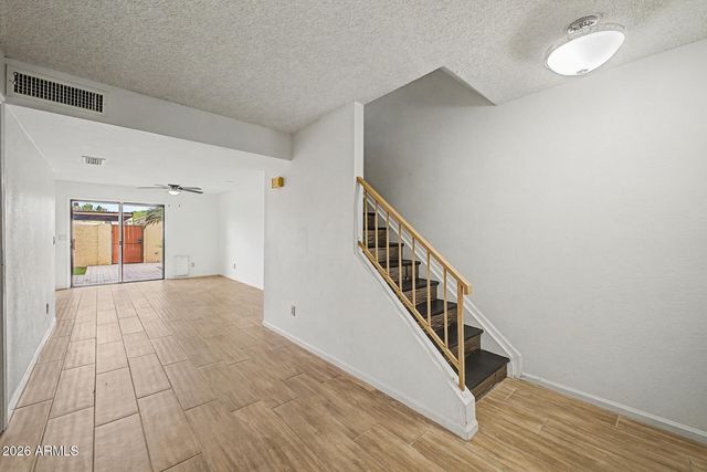 5816 W CROCUS Drive, Glendale, AZ 85306