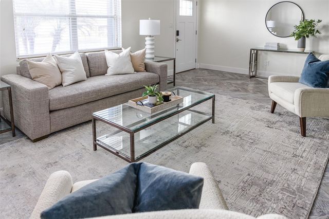 2213 W PILAKLAKAHA AVENUE, Auburndale, FL 33823