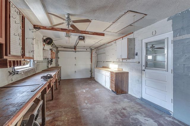 2213 W PILAKLAKAHA AVENUE, Auburndale, FL 33823