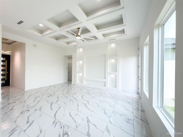 2306 Tamarindo Street E, Hidalgo, TX 78557