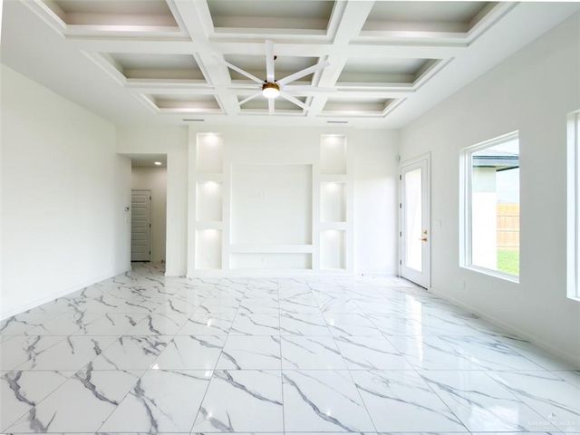 2306 Tamarindo Street E, Hidalgo, TX 78557