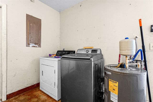 904 16TH STREET E, Palmetto, FL 34221