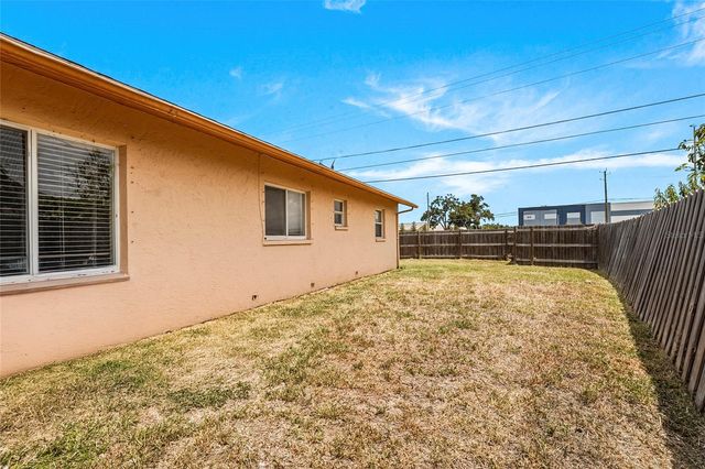 904 16TH STREET E, Palmetto, FL 34221
