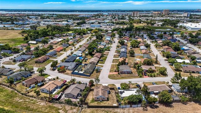904 16TH STREET E, Palmetto, FL 34221