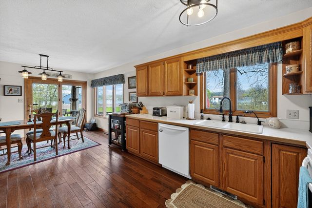 66175 South Drive, Cassopolis, MI 49031