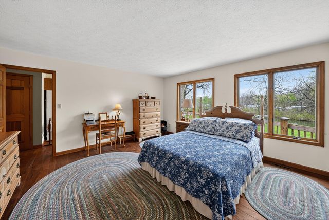 66175 South Drive, Cassopolis, MI 49031