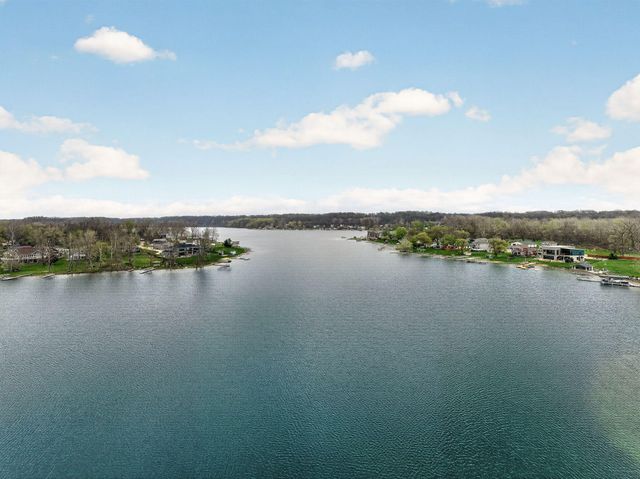 66175 South Drive, Cassopolis, MI 49031