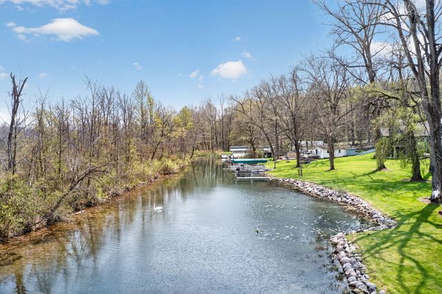 66175 South Drive, Cassopolis, MI 49031