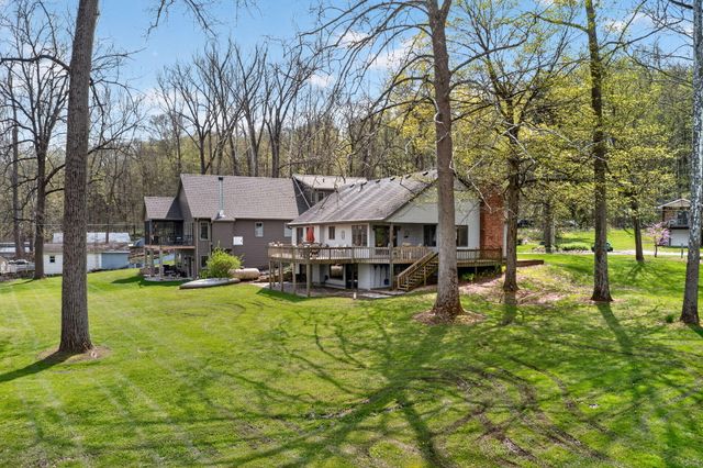 66175 South Drive, Cassopolis, MI 49031